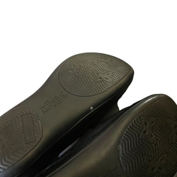 Alegria Black Damask Floral Slip On Work Shoes - Picture 5 of 5